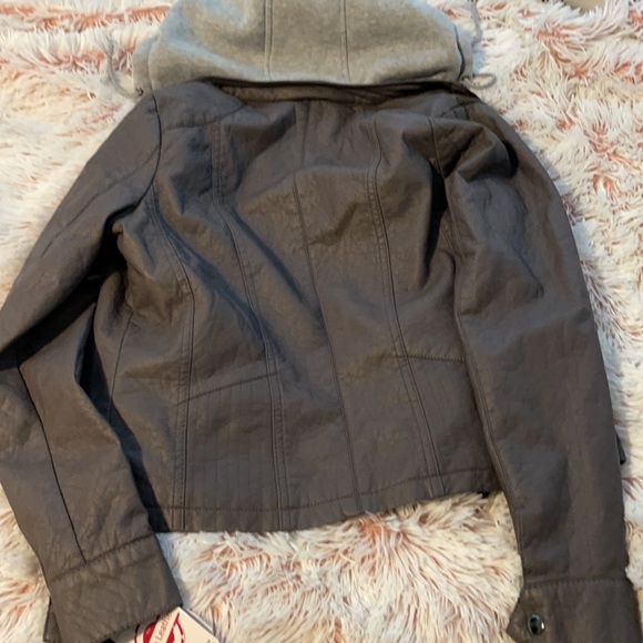 Faux leather jacket - Picture 5 of 5